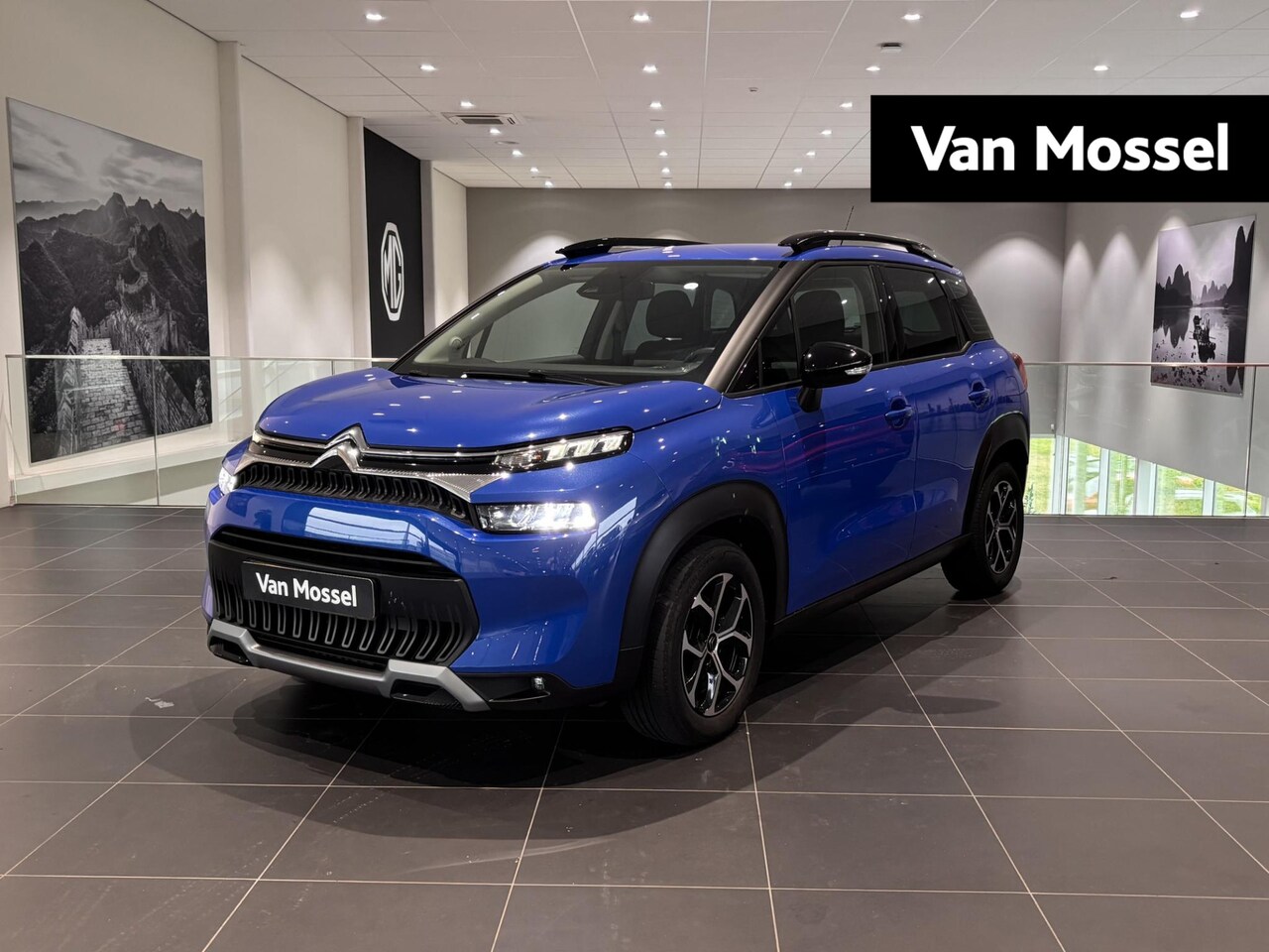Citroën C3 Aircross - 1.2 Shine Climate Control | Parkeersensoren Achter | Full Map Navigatie | Apple Carplay / - AutoWereld.nl