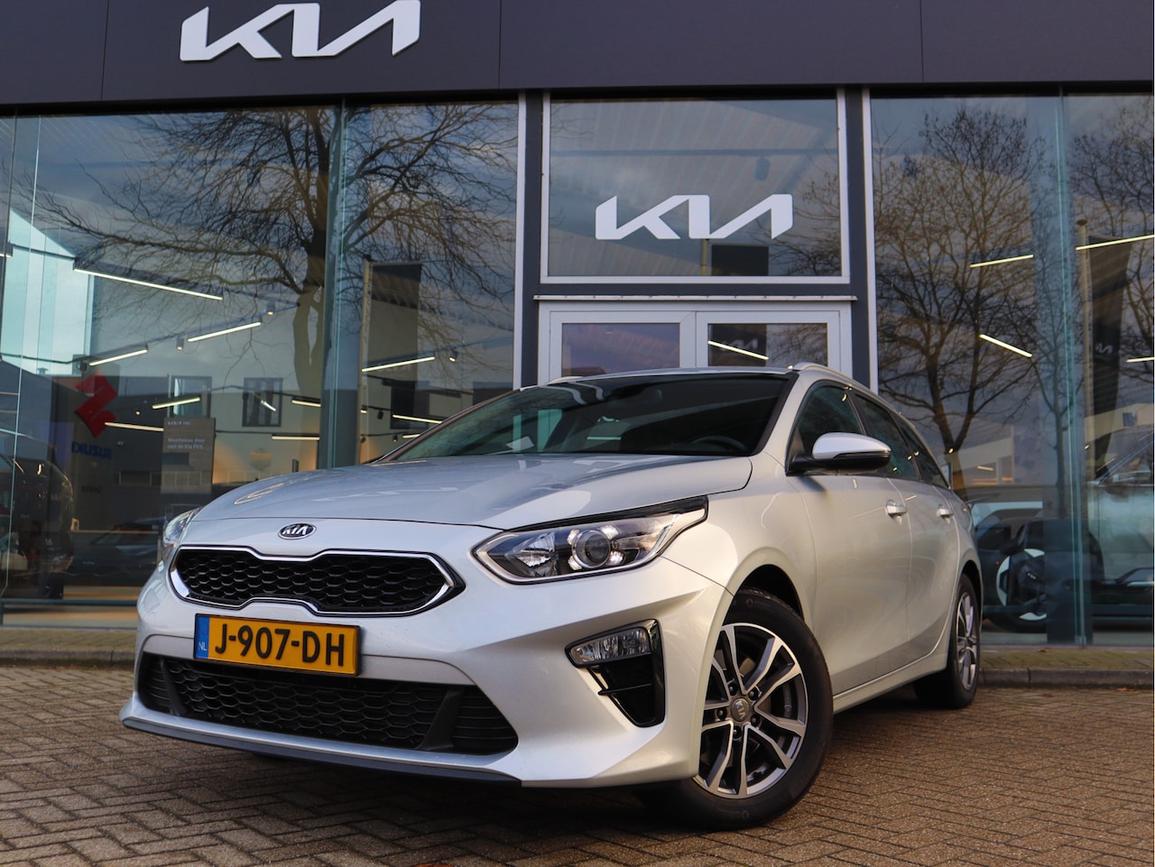 Kia Cee'd Sportswagon - Ceed 1.0 T-GDi DynamicLine | Navigatie | Camera | ECC-Airco | Tot 10Jr. Kia garantie | - AutoWereld.nl