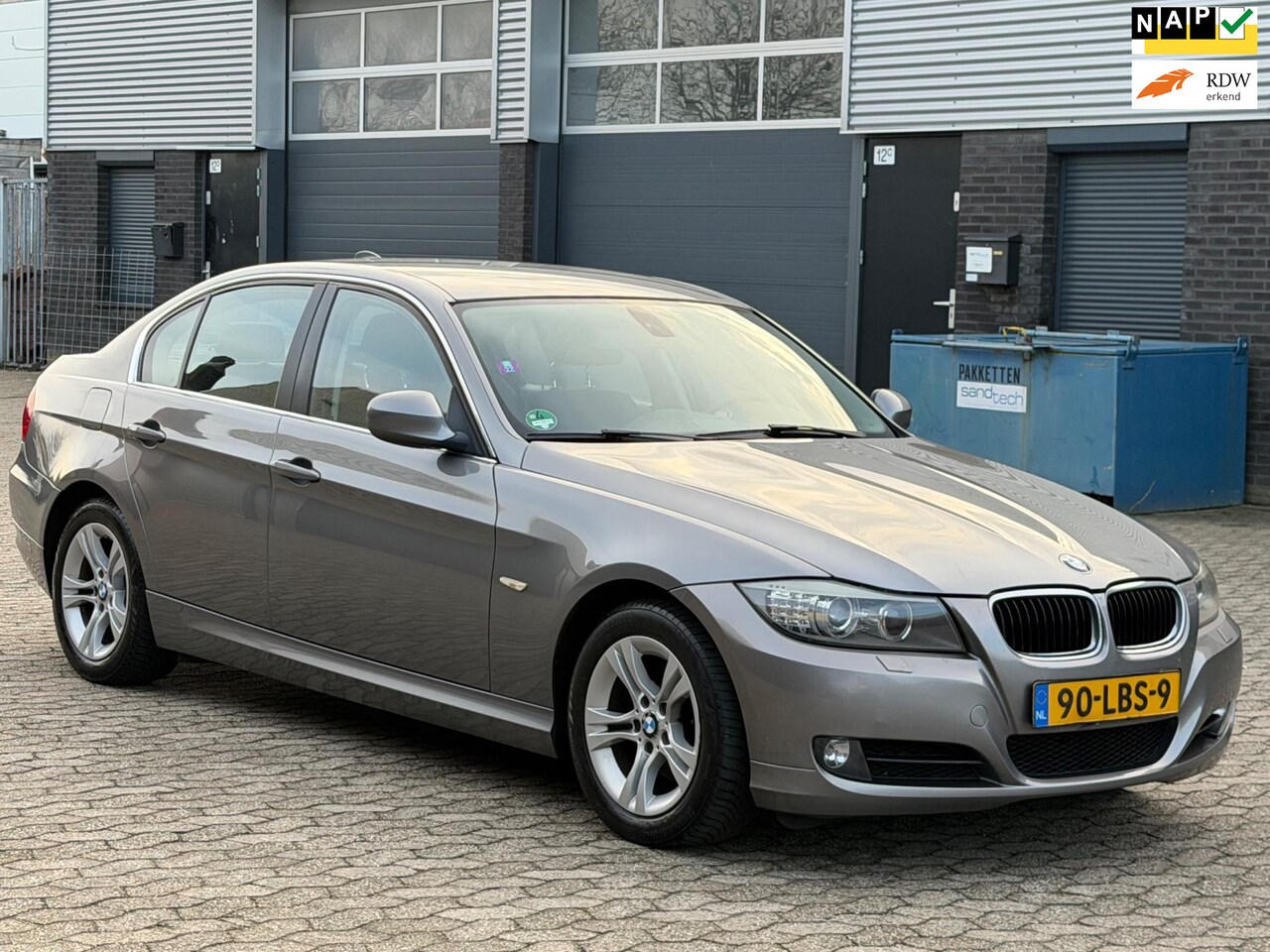 BMW 3-serie - 316i Business Line XENON CLIMA CRUISE GROOT NAVI PDC nw APK NAP - AutoWereld.nl