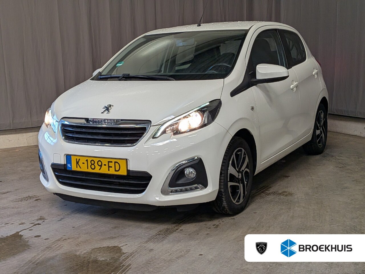 Peugeot 108 - 1.0 e-VTi Allure Airco | AppleCarplay/ Andoird Auto | Camera | DAB | LMV 15" | - AutoWereld.nl