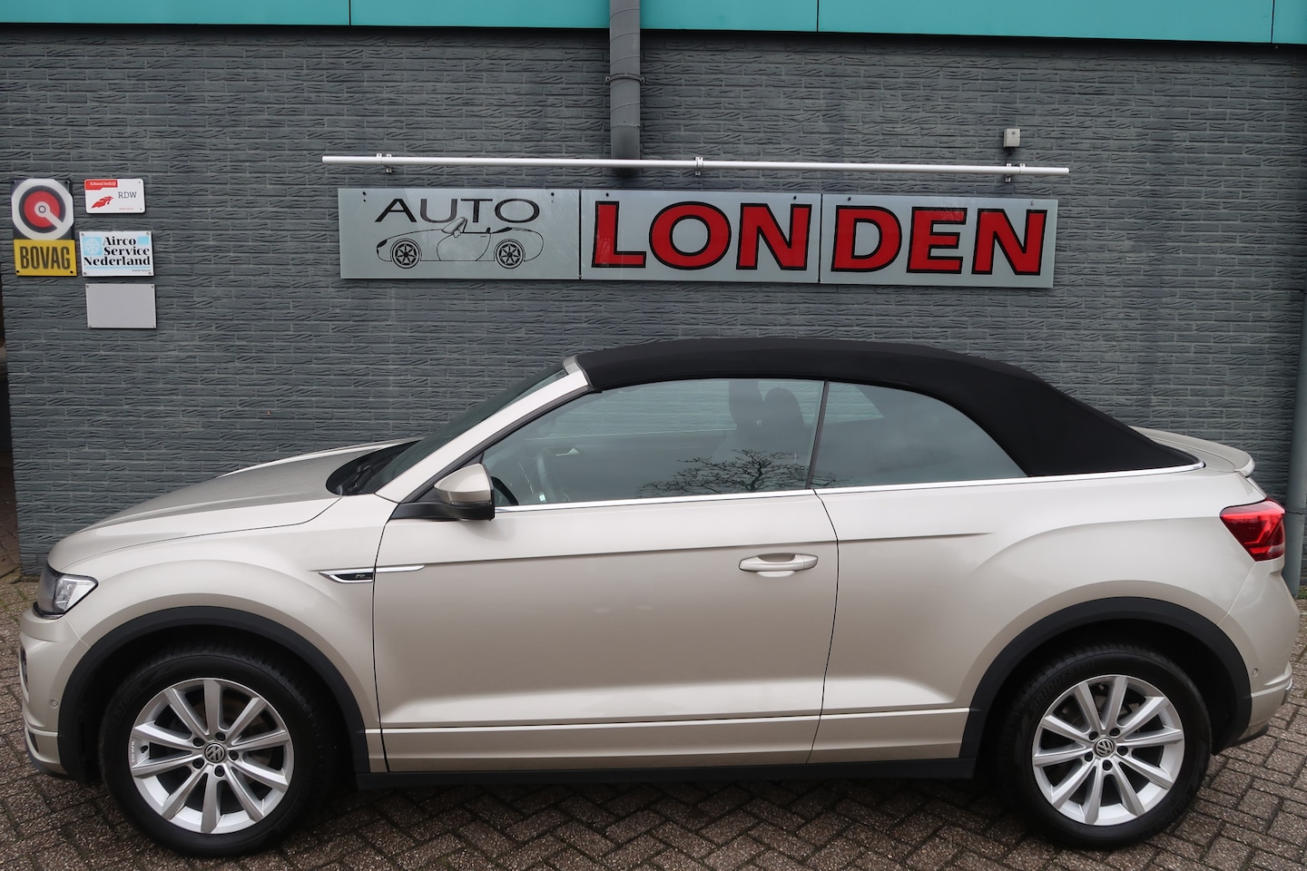 Volkswagen T-Roc Cabrio - 1.5 TSI R-Line 1.5 TSI R-Line - AutoWereld.nl