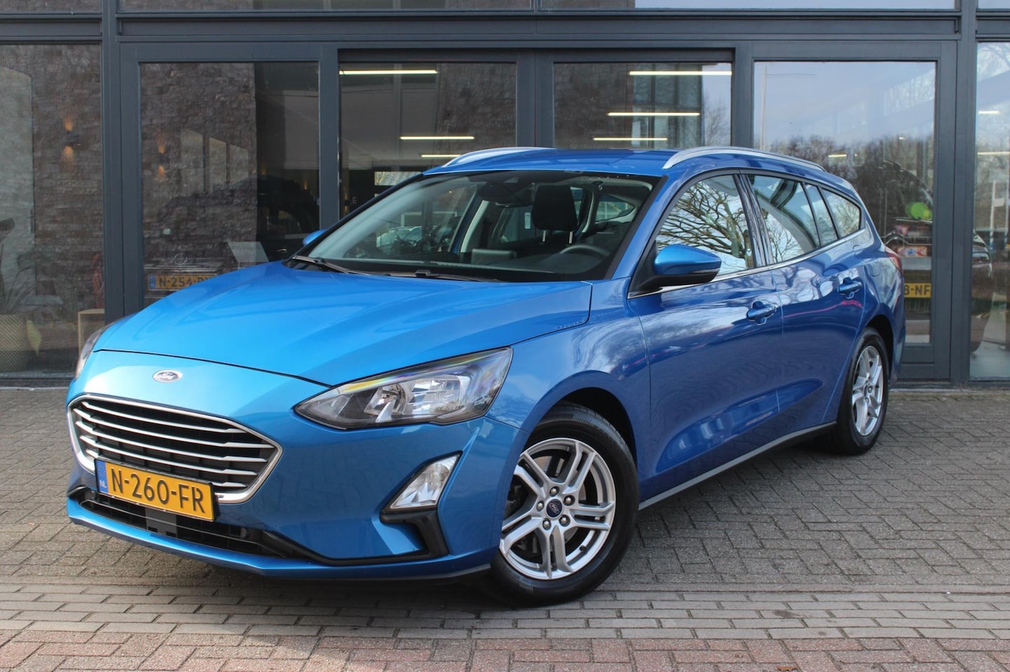 Ford Focus Wagon - 1.0 EcoBoost Hybrid Business | Cruise Control | Camera | Carplay | Parkeersensoren | Lane- - AutoWereld.nl