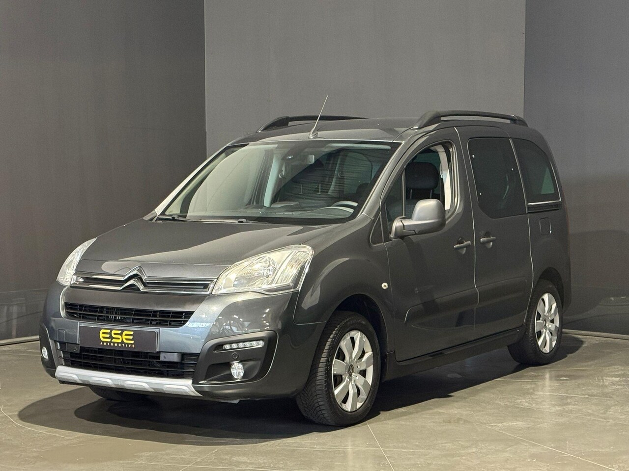Citroën Berlingo - 1.2 PureTech Multispace | Navi | Camera | Carplay - AutoWereld.nl