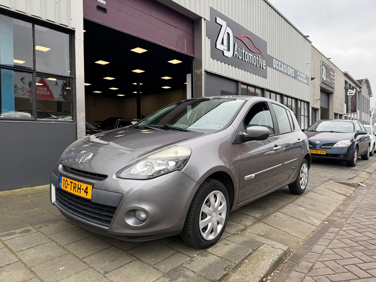 Renault Clio - 1.2 Authentique 1.2 Authentique - AutoWereld.nl