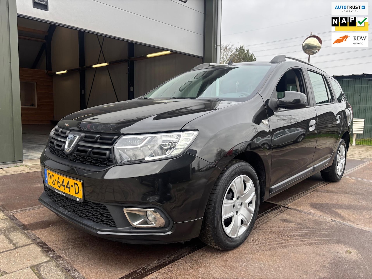 Dacia Logan MCV - 0.9 TCe SL Royaal Automaat Navi Cruise Airco - AutoWereld.nl