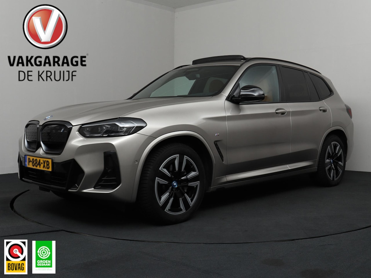 BMW iX3 - Executive 80 kWh M-Sport | SoH 95,2% | ACC | Pano | Camera! - AutoWereld.nl