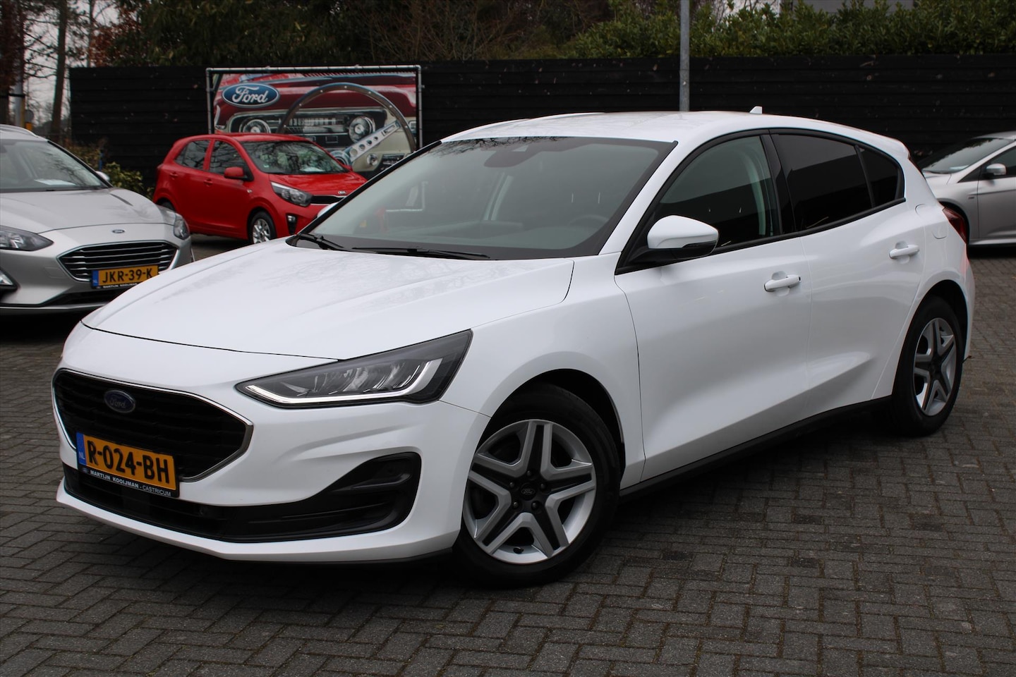 Ford Focus - 1.0 EcoBoost Connected 5drs Hatchback, Winterpack - AutoWereld.nl