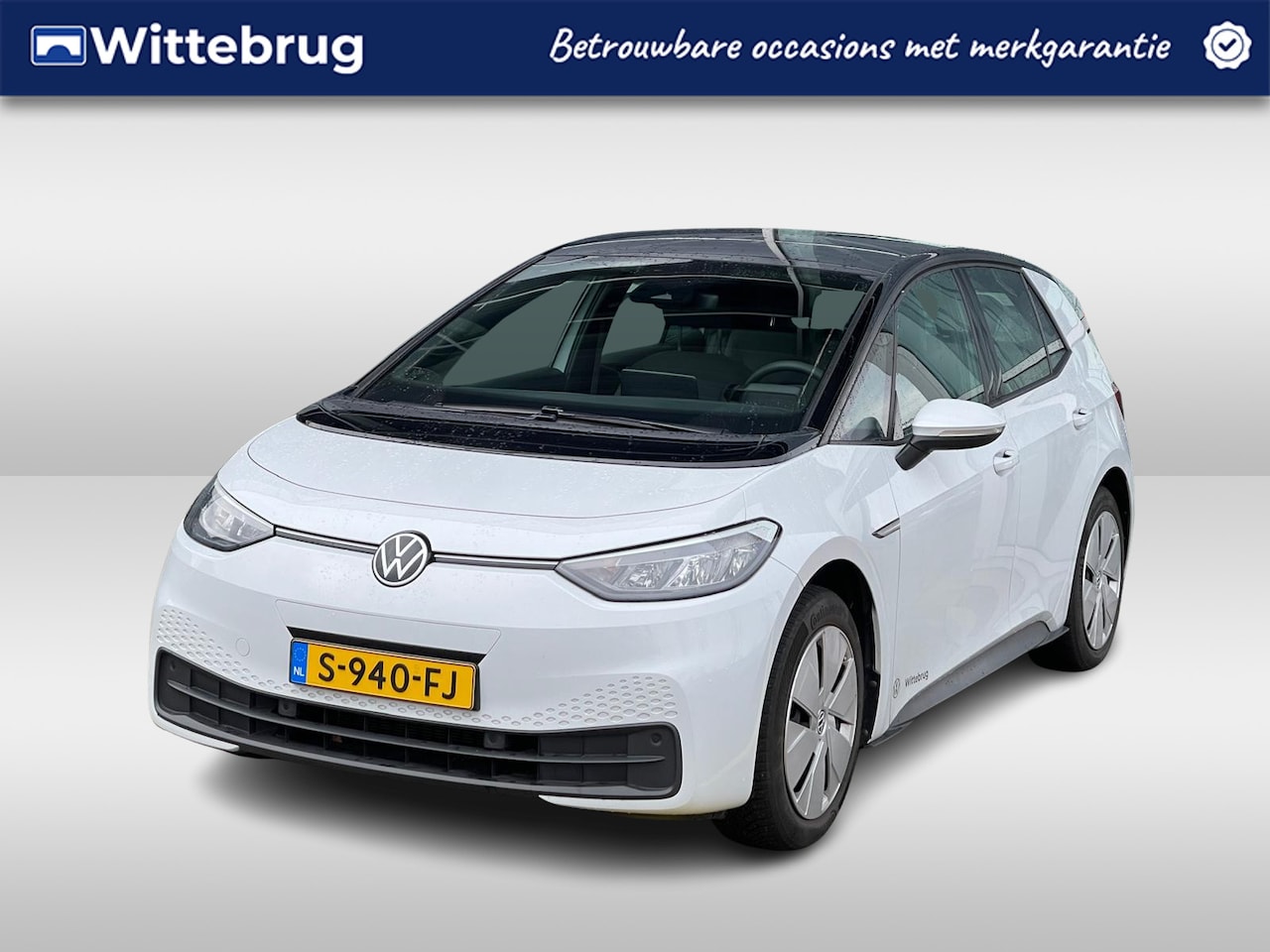 Volkswagen ID.3 - Pure 45 kWh / Parkeersensoren / App Connect / Navigatie / VW - AutoWereld.nl