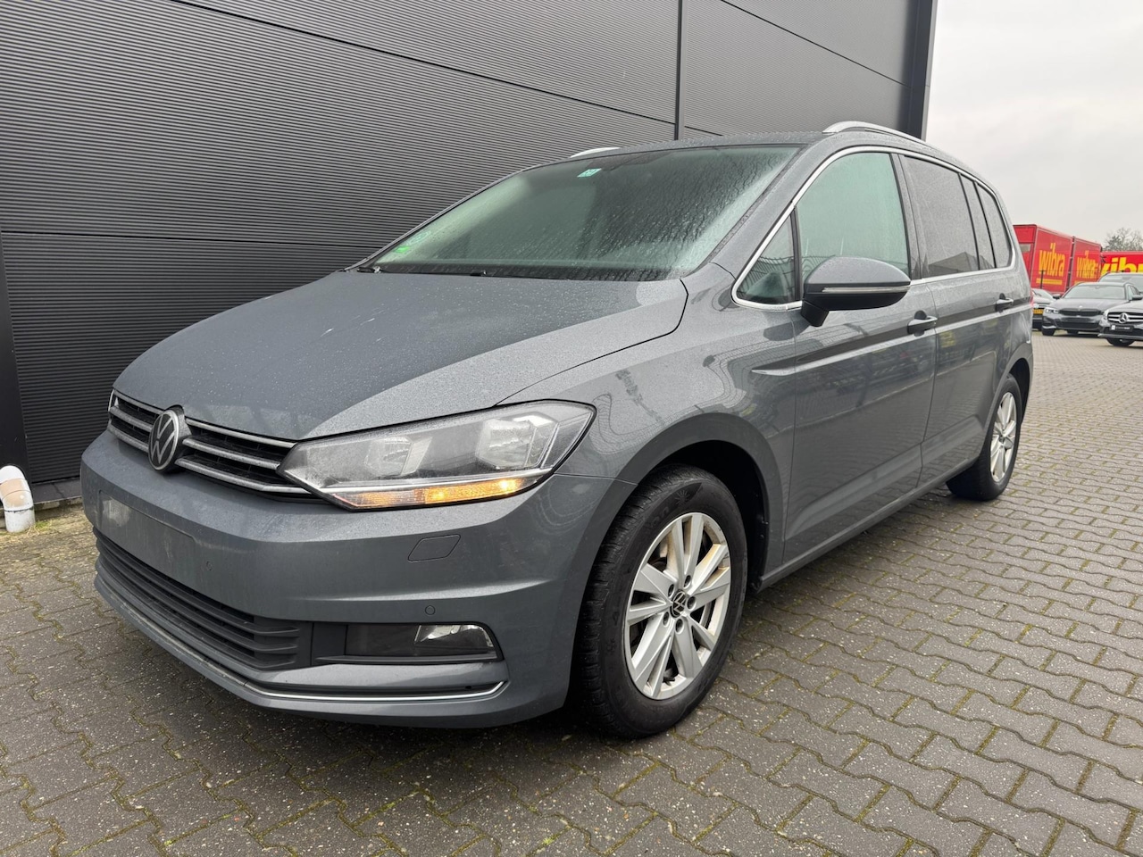 Volkswagen Touran - 1.5 TSI Highline DSG Virtual Cockpit Carplay Incl. BTW - AutoWereld.nl