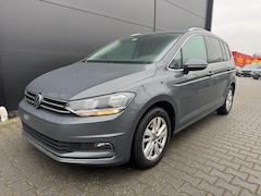 Volkswagen Touran - 1.5 TSI Highline DSG Virtual Cockpit Carplay Incl. BTW