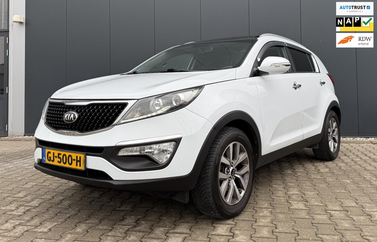 Kia Sportage - 1.6 GDI DynamicPlusLine Pano Cruise Airco NAP - AutoWereld.nl