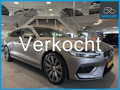 Volvo V60 - 2.0 T8 Twin Engine AWD Inscription, Pano, Trekhaak, H/K, Memory