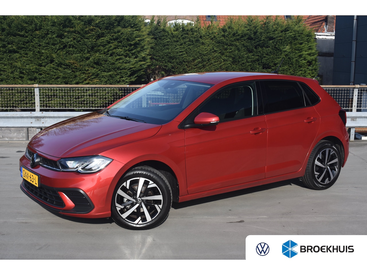 Volkswagen Polo - 1.0 TSI 95PK DSG Life Edition | STOELVERW. | CAMERA | NAVIGATIE | APP. CONNECT | ADAPT. CR - AutoWereld.nl