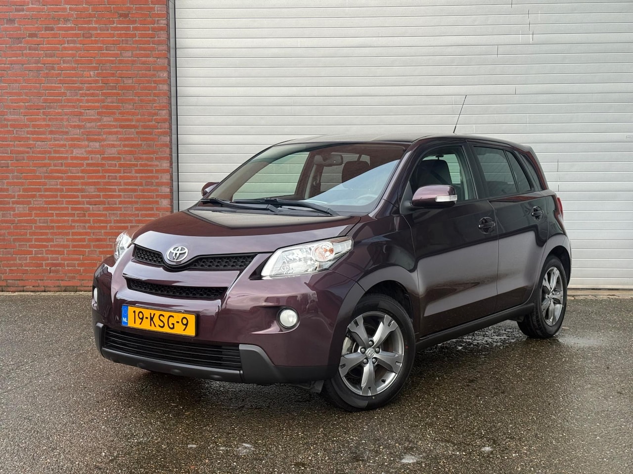 Toyota Urban Cruiser - 1.3 VVT-i Dynamic| AIRCO| NAP| 1E EIG| NAVI - AutoWereld.nl