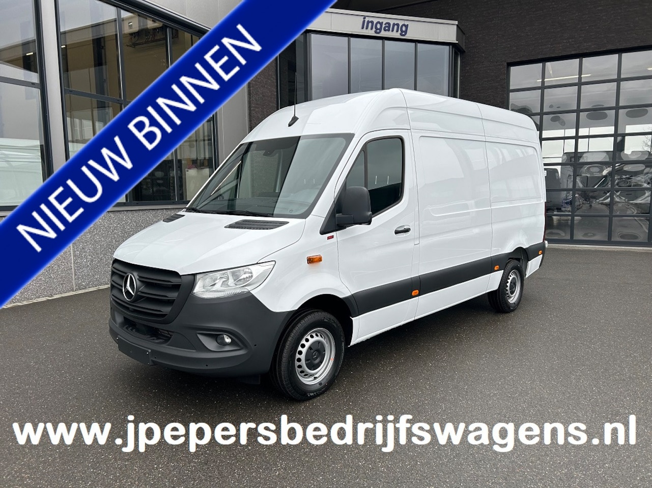 Mercedes-Benz Sprinter - 317 CDI L2 H2 Automaat / 360 Camera / MBUX / Navigatie / Cruise control / Airco / 270 Grad - AutoWereld.nl