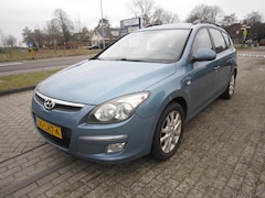 Hyundai i30 CW - 1.4i Blue Dynamic Business