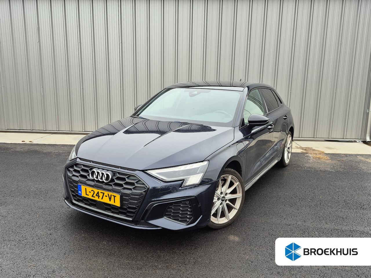 Audi A3 Sportback - 45 TFSI e S edition Competition 204 pk DSG/AUTO | Panoramadak elecktrisch | Achteruitrijca - AutoWereld.nl