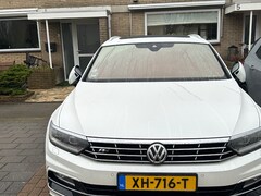 Volkswagen Passat Variant - 1.5 TSI Highline Business R I 2X R-line I Keyless I I 18" I Pano I Virtual I Camera I Leer