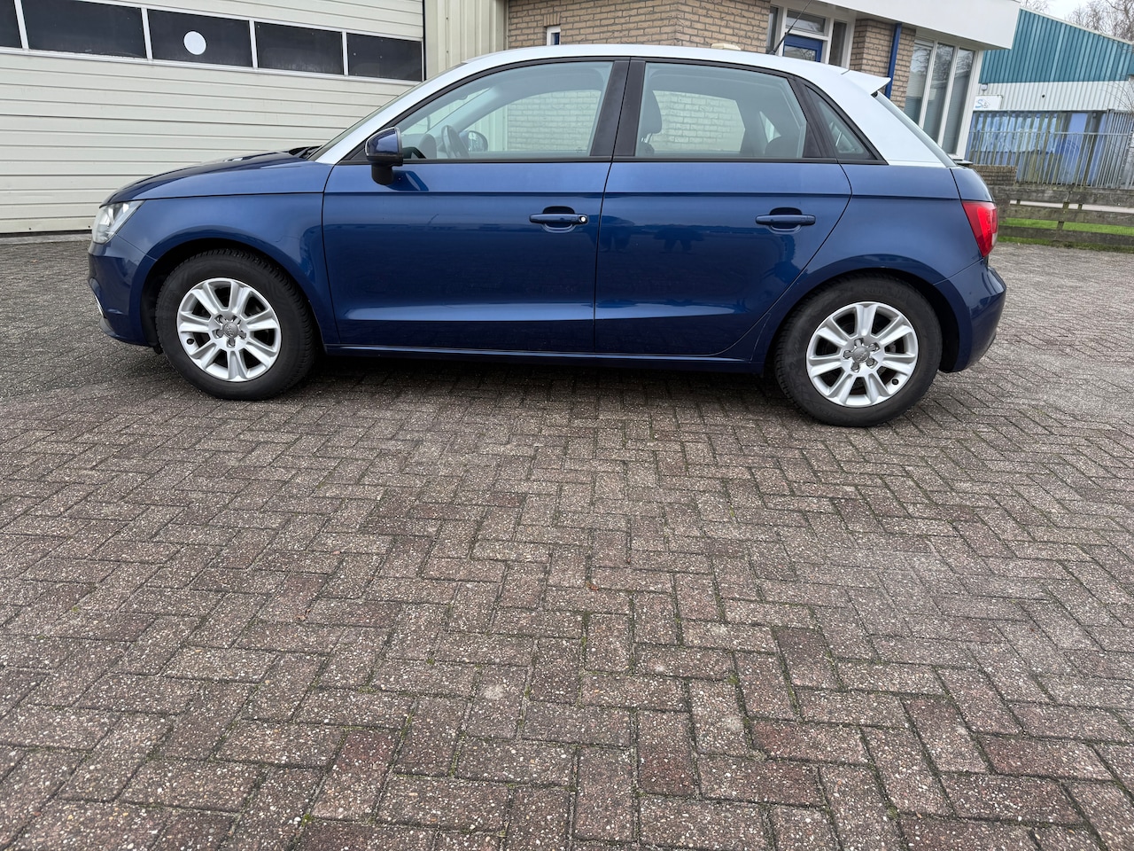 Audi A1 Sportback - 1.2 TFSI Ambition Pro Line Business - AutoWereld.nl