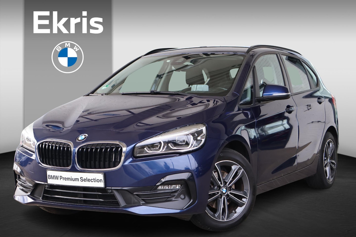 BMW 2-serie Active Tourer - 218i | Achteruitrijcamera | Sportstoelen | Head-Up Display | Trekhaak - AutoWereld.nl
