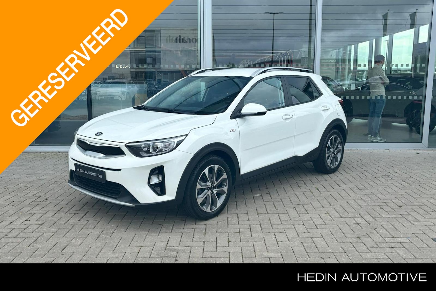 Kia Stonic - 1.0 T-GDi 100 PK Sports Edition | Navigatie | Camera | Airco | Cruise Control | Carplay | - AutoWereld.nl