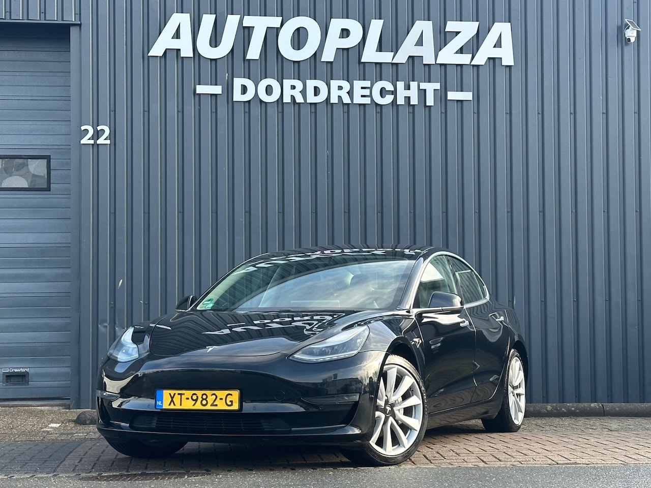 Tesla Model 3 - Long Range RWD Long Range AWD 75 kWh SOH 87.5% - AutoWereld.nl