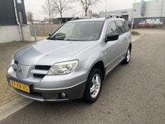 Mitsubishi Outlander Sport - 2.0 Invite+ LPG, trekhaal