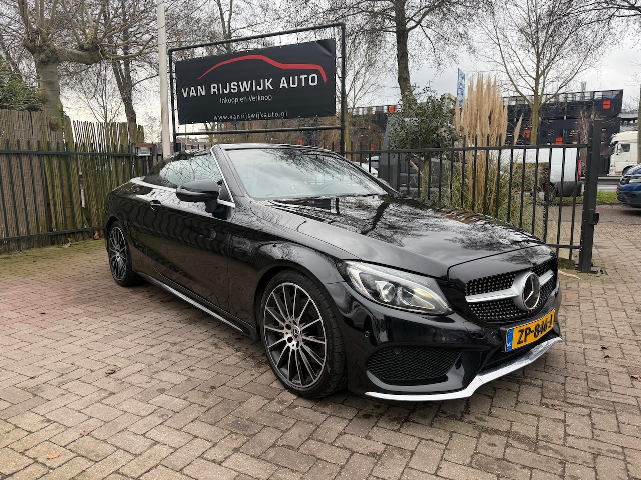 Mercedes-Benz C-klasse Cabrio - 220d Premium Plus AMG Xenon 360Cam Dealer Ond Ex Bpm - AutoWereld.nl