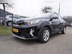 Kia Stonic - 1.0 T-GDi 100pk MHEV DynamicLine Parkeer Camera Multi Media