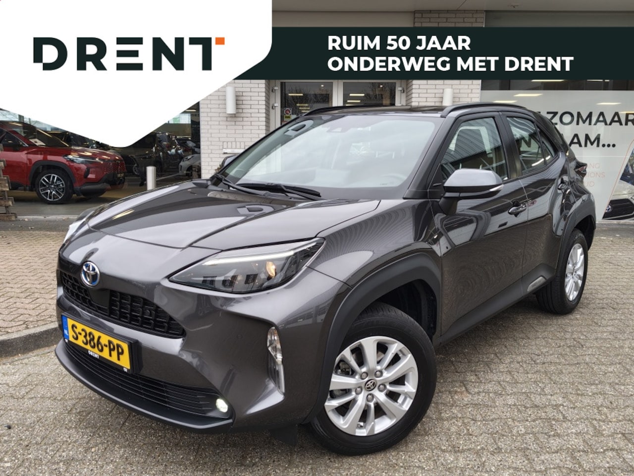 Toyota Yaris Cross - 1.5 Hybrid Active Plus | Sensoren V+A | Stoelverwarming | Parkee - AutoWereld.nl