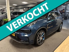 Lynk & Co 01 - 1.5 | Pano / Infinity- audio / memory / navi / camera / elec klep / panoramadak