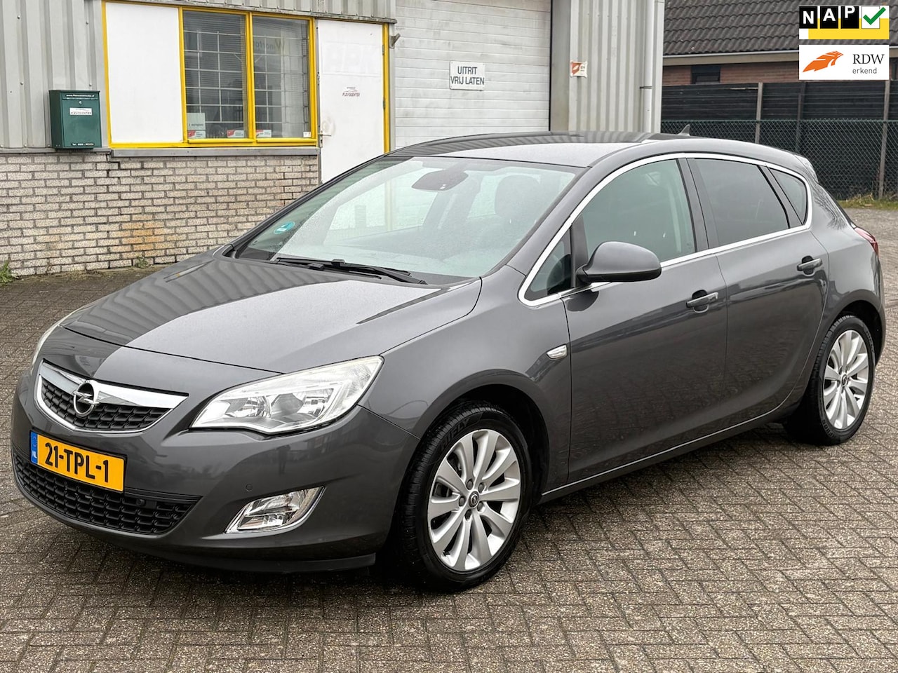 Opel Astra - 1.4 TURBO 120 PK 6 BAK Bj 2012 Cosmo 2e Eig Ecc Navi Leder Stoelverwarm Stuurverwarm Cruis - AutoWereld.nl