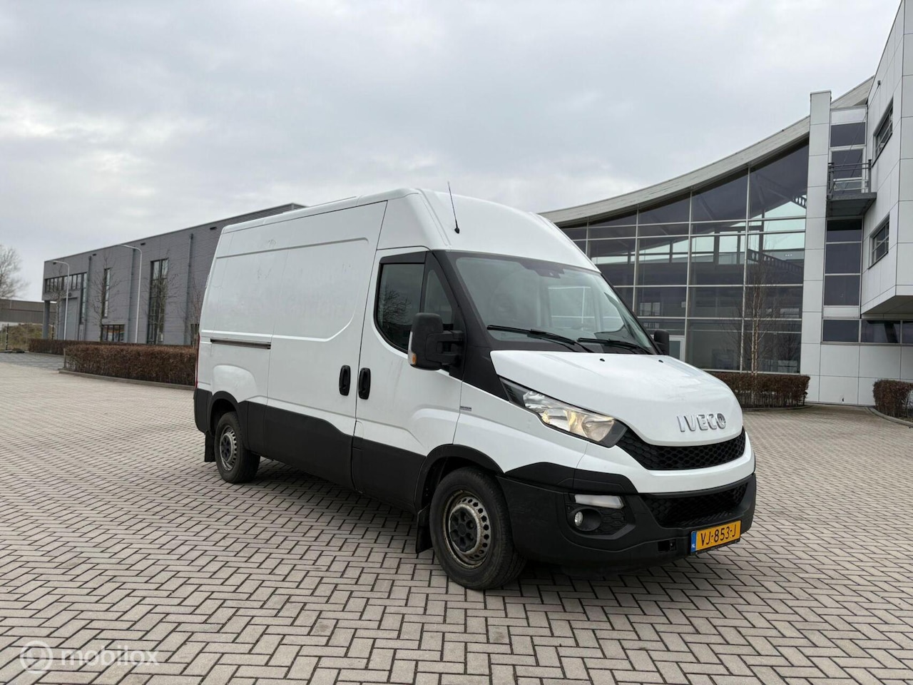 Iveco Daily - 35C15V 2.3 352 H1 35C15V 2.3 352 H1 - AutoWereld.nl