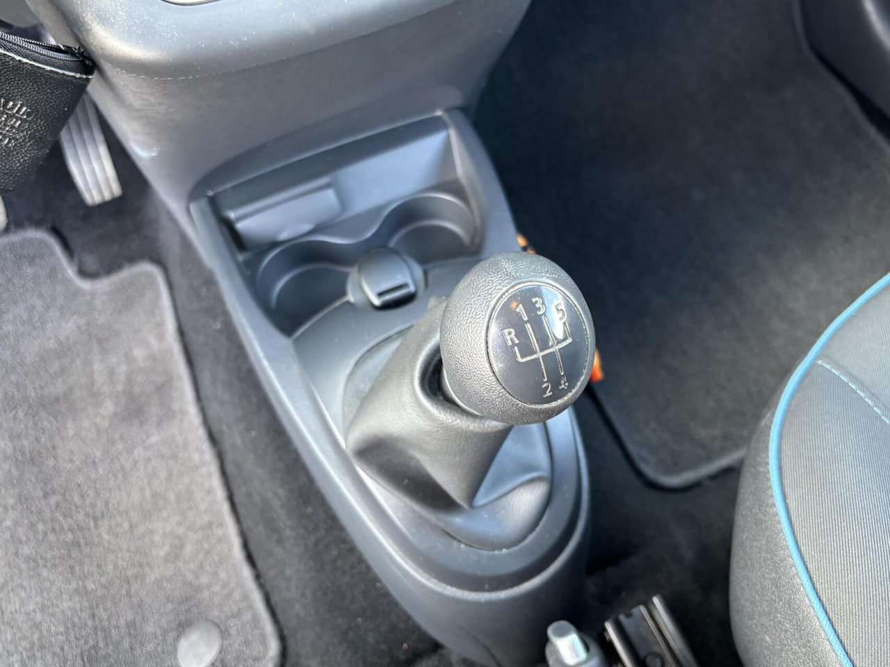 Renault Twingo - 1.2 16V Collection met maar 56.747 km 1ste EIG/ Cruise Control/ Airco/ Private Glass/ L.M.