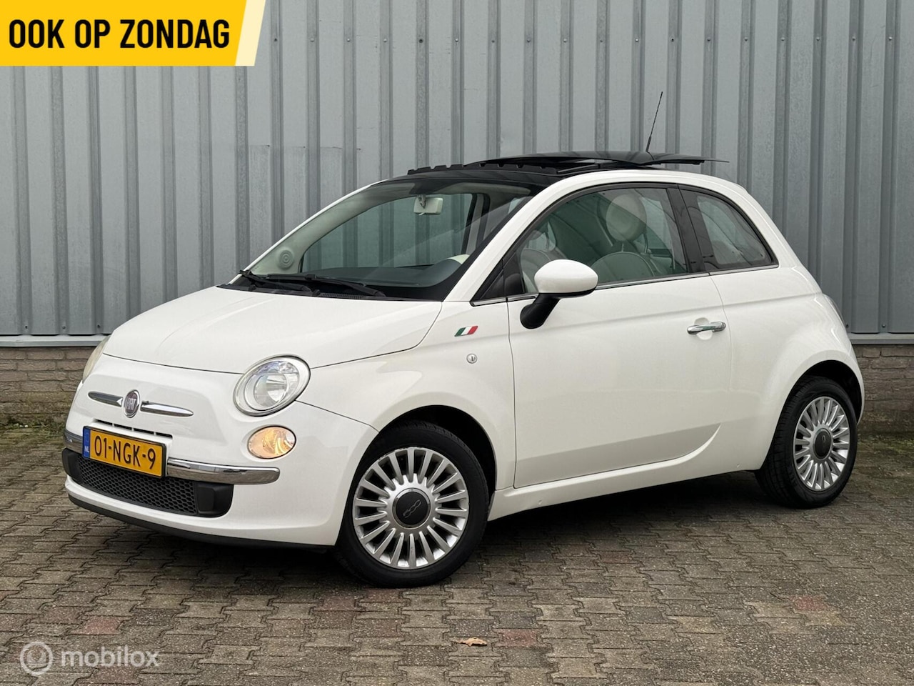 Fiat 500 - 1.2 Lounge | Automaat | Carplay/AA | Airco | LMV - AutoWereld.nl