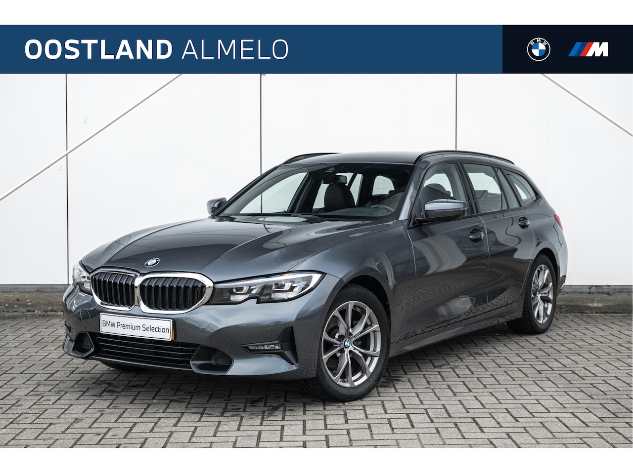 BMW 3-serie Touring - 318i Sport Line Automaat / Sportstoelen / LED / Airconditioning / Cruise Control / PDC / L - AutoWereld.nl