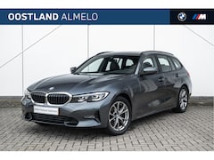 BMW 3-serie Touring - 318i Sport Line Automaat / Sportstoelen / LED / Airconditioning / Cruise Control / PDC / L