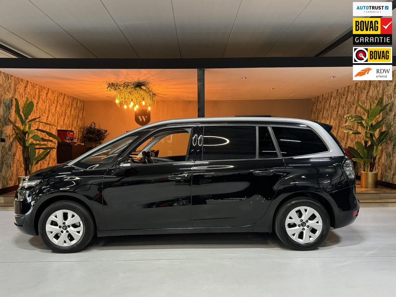 Citroën Grand C4 Picasso - 1.6 THP Exclusive 7P Trekhaak Pano 360 Camera PDC JBL StoelVW Cruise Navi Clima LED Rijkla - AutoWereld.nl