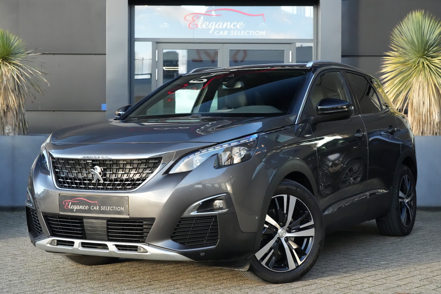 Peugeot 3008 - 1.6 e-THP GT Line 165pk Panoramadak/Stoelverwarming/Camera - AutoWereld.nl