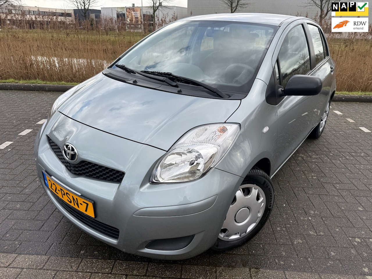 Toyota Yaris - 1.3 VVTi Comfort*AIRCO*APK*NAP*TERKHAAK*NL AUTO - AutoWereld.nl