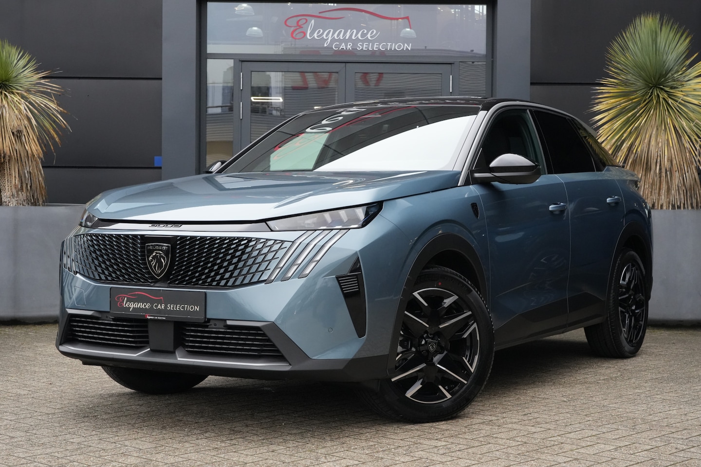 Peugeot 3008 - 1.2 Hybrid 145 GT e-DSC6 136pk Navigatie/Stoelverwarming/Camera - AutoWereld.nl