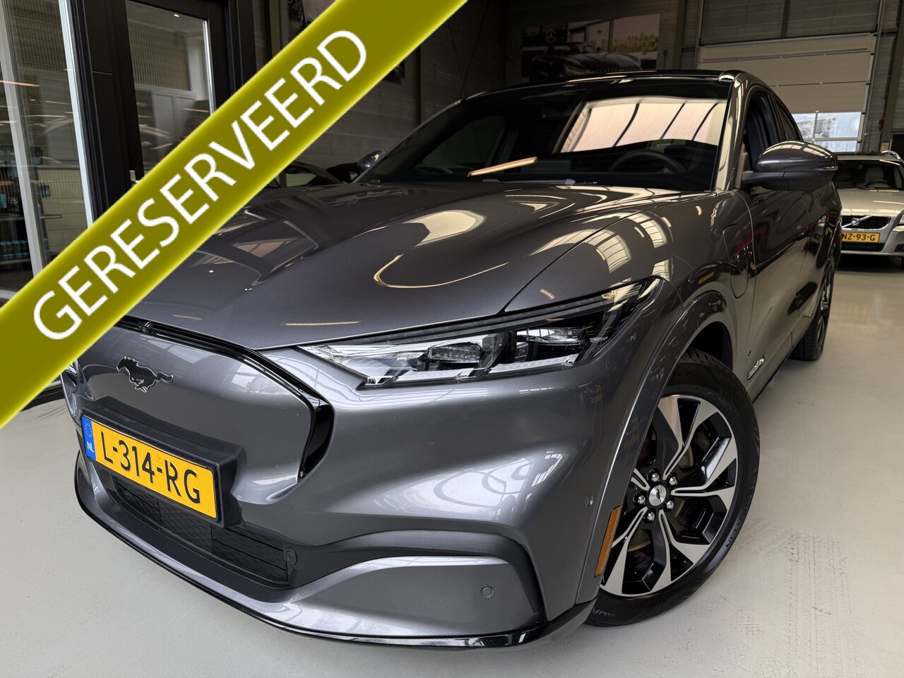 Ford Mustang Mach-E - Extended First Edition AWD 98 kWh ACC, 360 Camera, Pano, Leder, SOH 94% - AutoWereld.nl