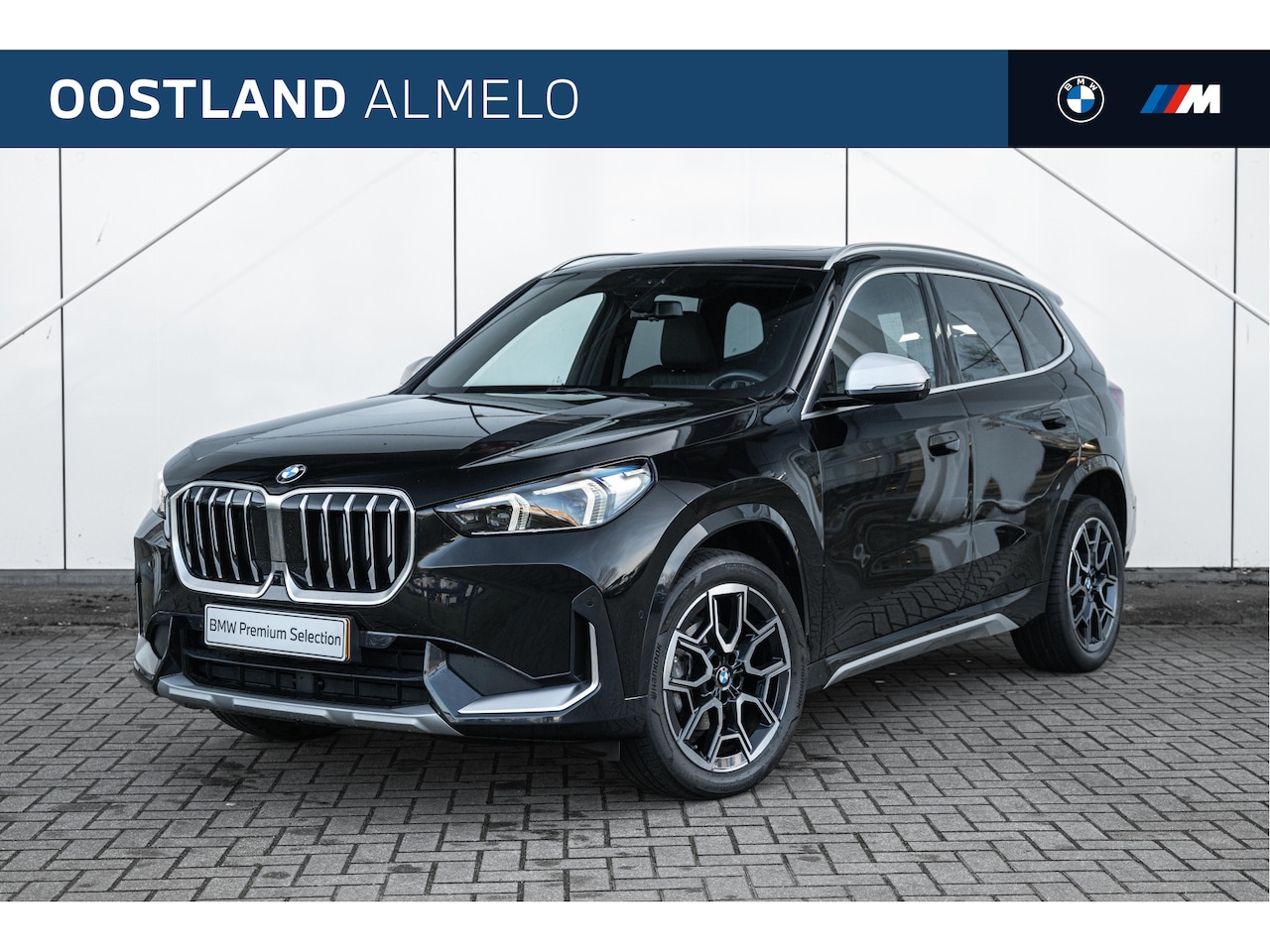 BMW X1 - sDrive18i High Executive xLine Automaat / Panoramadak / Sportstoelen / Adaptieve LED / Stu - AutoWereld.nl