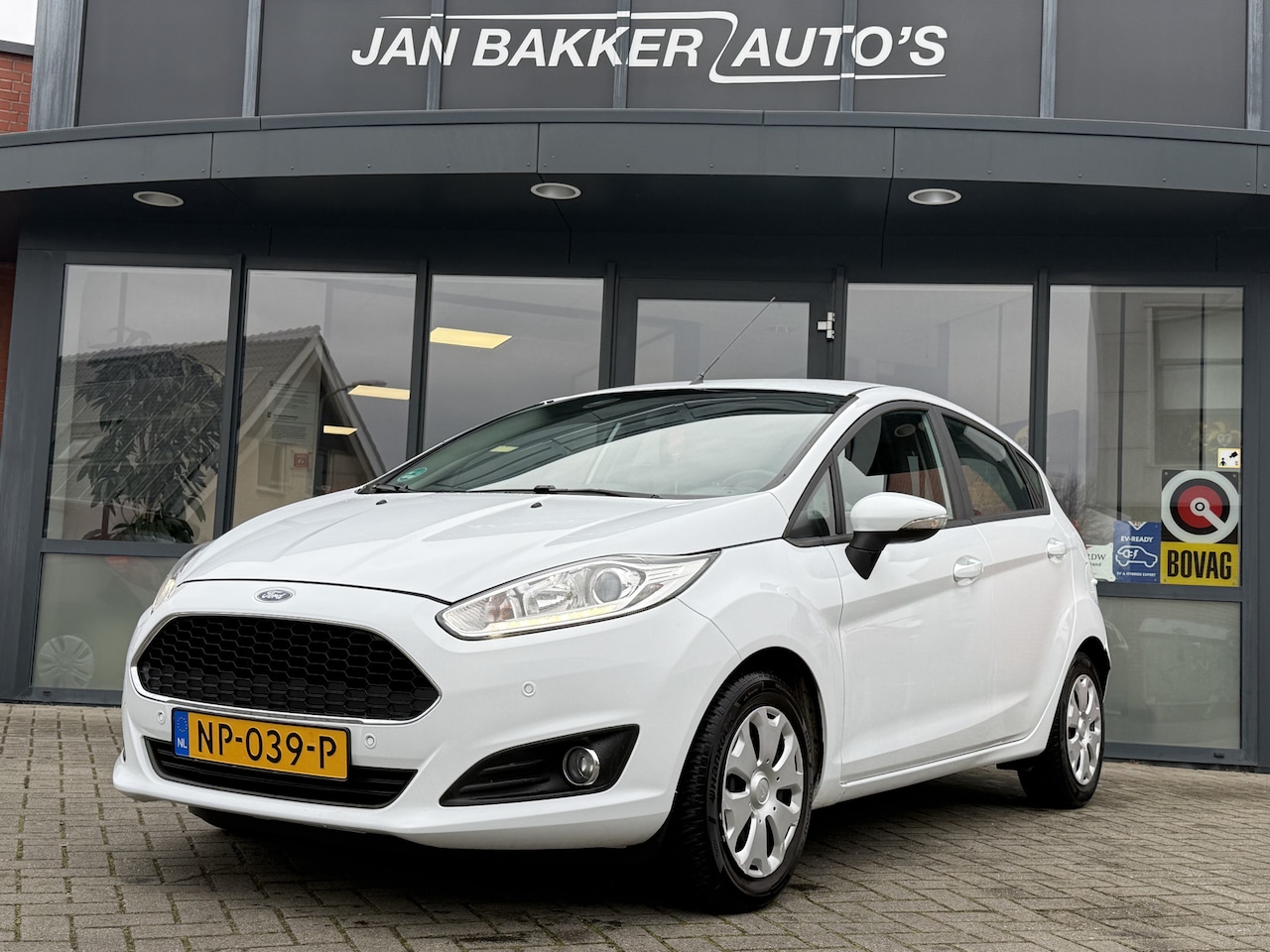 Ford Fiesta - 1.5 TDCi Style Ultimate Lease Edition Cruise  PDC  Navi  Bluetooth - AutoWereld.nl