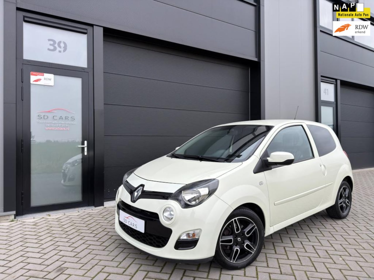 Renault Twingo - 1.2 16V Collection|Airco|Cruise|Velgen|APK nw - AutoWereld.nl