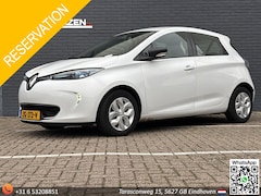 Renault Zoe - R90 Life 41 kWh | € 5.750, - NETTO | Climate | Cruise | Navi | PDC | APK 05-2027 |