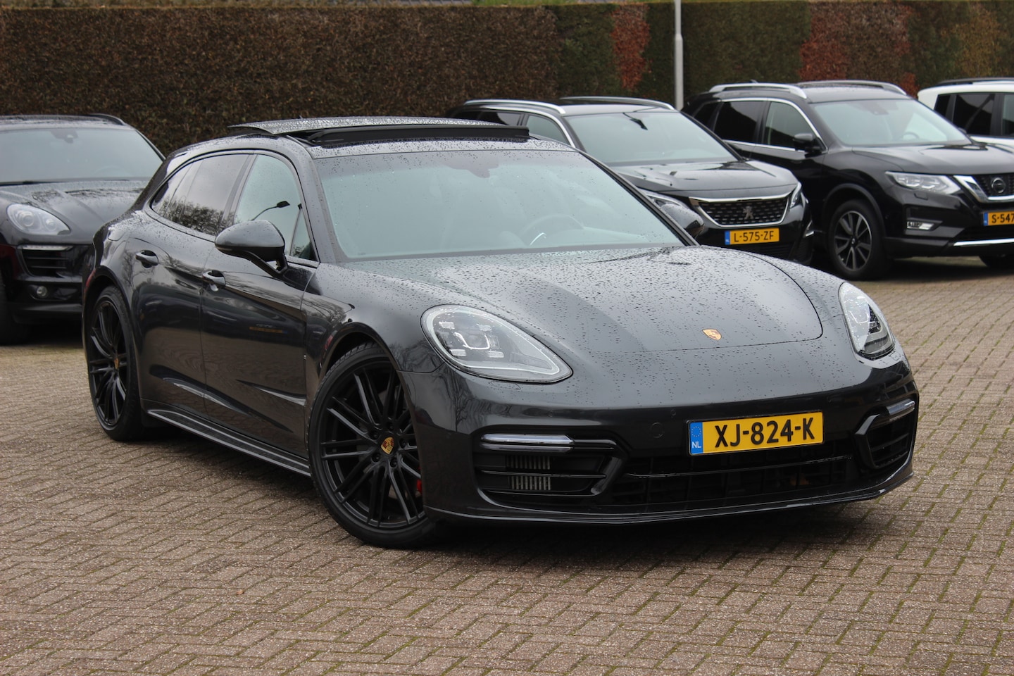 Porsche Panamera Sport Turismo - 2.9 4 E-Hybrid / Panoramadak / Camera / Luchtvering / Sportuitlaat / Bose / 21'' / Softclo - AutoWereld.nl