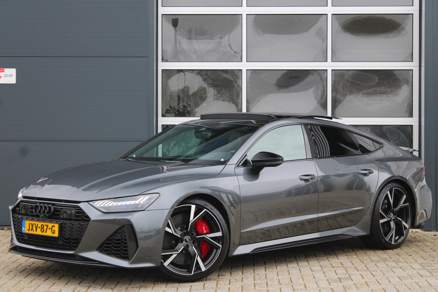 Audi RS7 - Sportback 4.0 TFSI Quattro | Pano | B&O Adv.| Keramisch | Nightvision | Dynamic + - AutoWereld.nl