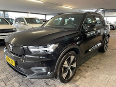 Volvo XC40 - Recharge P8 AWD R-Design Camera