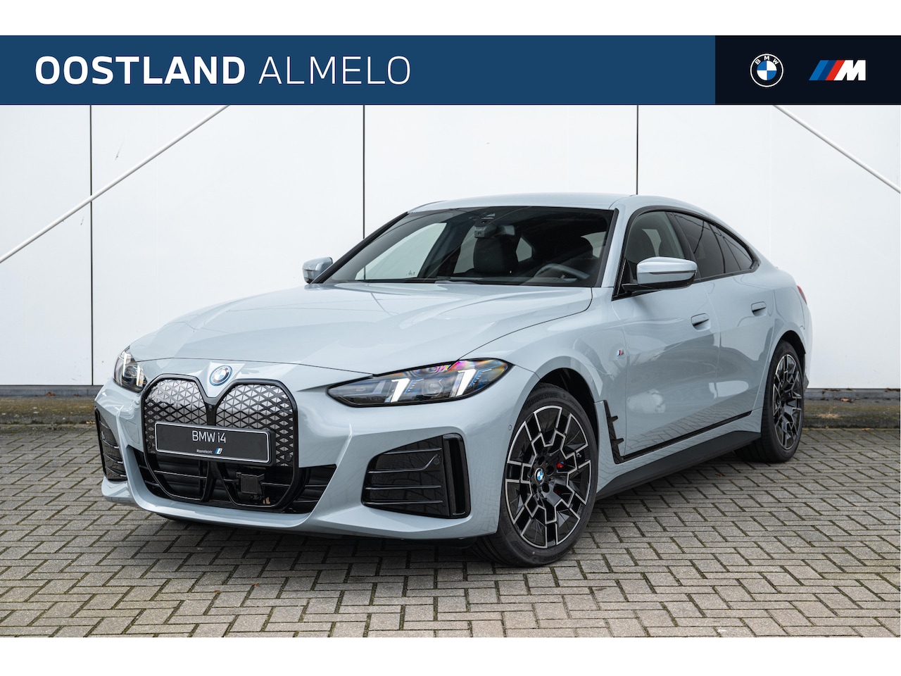 BMW i4 - eDrive35 High Executive M Sport / Comfort Access / Adaptieve LED / Stoelverwarming / Harma - AutoWereld.nl